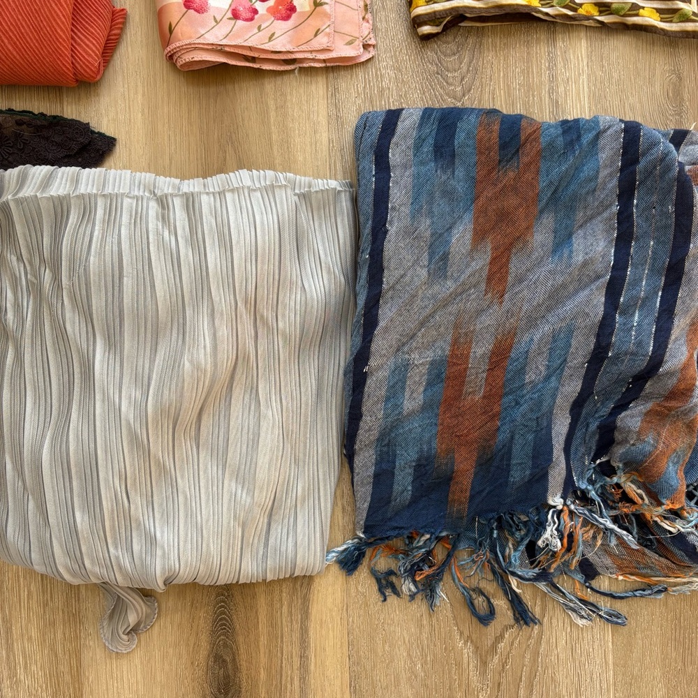 Scarf Collection - Picture 2 of 7